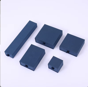 Boîte à bijoux coulissante de luxe légère avec logo personnalisé, très vendue, noire, pour rangement de colliers et emballage de bijoux - Product Image 5