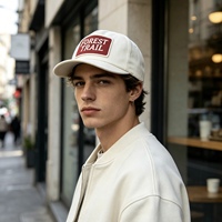 Casquette de baseball trucker personnalisée à 5 panneaux avec logo en patch tissé, boucle métallique réglable, pour hommes et femmes, idéale pour les activités décontractées et sportives en extérieur