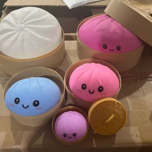 ของเล่นบีบยอดนิยม รูปทรงขนมปัง บีบแล้วคืนตัวช้า ของเล่นคลายเครียด ของเล่นแปลกใหม่ สร้างสรรค์ ตลก ของตกแต่งโต๊ะทำงาน - Product Image 4