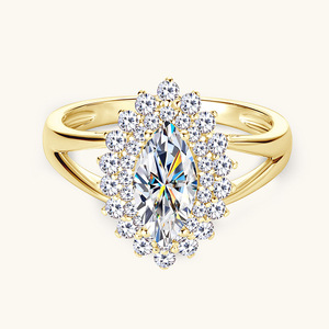 <span class=keywords><strong>Anello</strong></span> con Zircone Taglio Marquise, Gioiello Luminoso Super Brillante, Imitazione Diamante, Vendita all'Ingrosso - Product Image 1