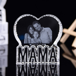 Cadre photo en cristal gravé holographique personnalisé, photo personnalisée en cristal, forme de cœur 3D personnalisée, 1 pièce, amour - Product Image 4