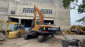 Excavateur Hyundai 220LC-9S d'occasion en très bon état Modèles Hyundai 220lc-0s d'occasion prêts à être expédiés - Product Image 2