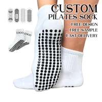 Chaussettes de Pilates mi-mollet avec grip en silicone intégral antidérapantes en coton pour barre et yoga, pour femmes, avec logo imprimé, vente en gros, chaussettes personnalisées