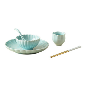 Ensemble de bols et d'assiettes en céramique gaufrée, forme de fleur, bleu clair, vaisselle de table pour usage quotidien - Product Image 5