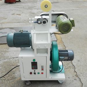 Ligne de production de machines de recyclage automatique des bords de films plastiques et de films à bulles d'air - Product Image 3