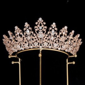 Pretty Queen Diamond Crown y Tiaras con Cubic Zirconia Cobre Boda Cumpleaños Princesa <span class=keywords><strong>Coronas</strong></span> - Product Image 4