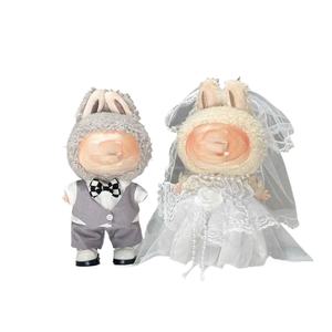 Vêtements pour poupées en peluche, robe de mariée, 17 cm, jouet DIY, rideaux en tissu, pendentif en vinyle, style macaron, vente en gros - Product Image 1