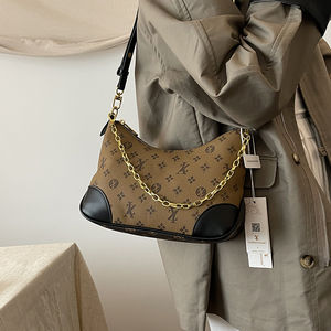 Tendance mode 2025 : Sacs à main pour femmes - Produits de luxe avec décorations en chaîne et pochettes multifonctions. 2847 - Product Image 3