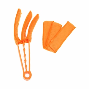 3 Pronged Wet/Dry Microfiber Brush Washable Duster and Venetian Window <strong>Blind</strong> <strong>Cleaner</strong> Made of Durable Plastic - Product Image 6
