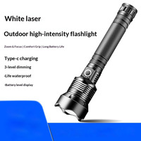 Lampe torche tactique en alliage d'aluminium étanche à LED rechargeable par USB avec mise au point réglable IP54 pour une utilisation en extérieur