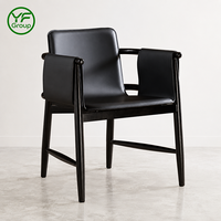Chaise Commerciale en Bois Massif Rembourrée en Cuir pour Restaurant, Café, Hôtel – Mobilier d'Hôtellerie – Ensembles de Sièges à Structure en Bois