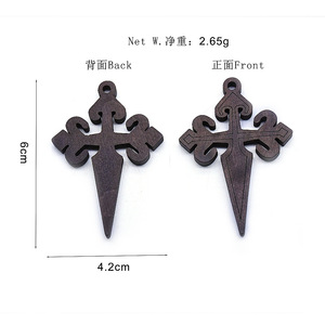 จี้ไม้รูปกางเขน 6x4.2 ซม. สำหรับทำสร้อยคอ DIY อุปกรณ์ตกแต่งเครื่องประดับ - Product Image 1