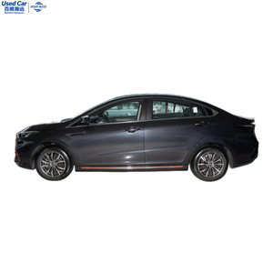En stock 2023 Chery Arrizo 5 1.5T Turbo CVT Automatique Essence Berline Conduite à Gauche avec Sièges en Cuir et Barres de Toit en Alliage d'Aluminium pour l'Exportation - Product Image 1