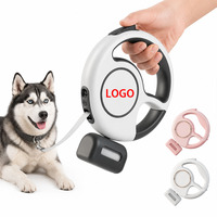 Correa Retráctil para Perro con Luz LED y Recargable por USB, Dispensador de Bolsas para Desechos, 3m, para Paseos Nocturnos