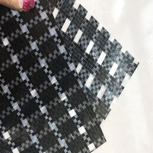 Bâche en plastique durable à grille noire et blanche <span class=keywords><strong>pour</strong></span> <span class=keywords><strong>serre</strong></span>, film en tissu à grille - Product Image 2