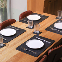 Vente en gros de dessous-de-plat en cuir PU imitation crocodile, imperméables, résistants à la chaleur, tapis de table à manger, tapis de souris multifonctionnels