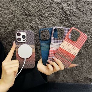 Funda Magnética para Teléfono con Textura de Fibra de Carbono de Primera Calidad para <span class=keywords><strong>iPhone</strong></span> 12 <span class=keywords><strong>13</strong></span> 14 15 16 17 <span class=keywords><strong>Pro</strong></span> Max 17Air, Carcasa Móvil Antigolpes - Product Image 1