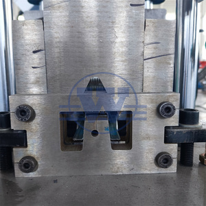 Machine de formage à froid de profilés oméga en acier léger galvanisé pour cloisons sèches - Product Image 3