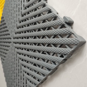 Losetas de Vinilo PVC Resistentes para Piso de Garaje, Fáciles de Instalar, para Garajes Privados, Instalaciones Deportivas y Hoteles, Venta Directa de Fábrica - Product Image 5