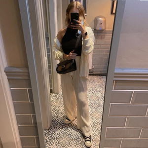 XS-L vendita calda Casual plissettato 2 pezzi Set camicette a maniche lunghe <span class=keywords><strong>pantaloni</strong></span> larghi <span class=keywords><strong>Beige</strong></span> eleganti abiti autunnali da donna - Product Image 3