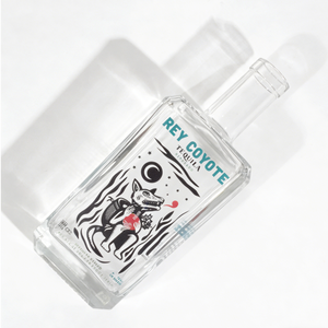 Botellas de Licor de Vidrio Vacías Únicas, Botella de Whisky Cuadrada de Vidrio Blanco de 750 ml con Calcomanía en Forma de Emperador para Ron, Vodka y Ginebra - Product Image 4