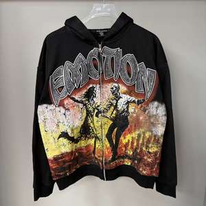 Sudadera con Capucha de Alta Calidad, 100% Algodón Grueso, Estampado de Grafiti con Emociones Mixtas, Logotipo con Letras Brillantes, para Hombre - Product Image 1