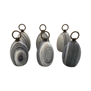 Tope de Puerta Ovalado JINXING HA05 de Mármol Gris Real, con Anillo Metálico, 9x14cm, Diseño Moderno y Tradicional - Product Image 3