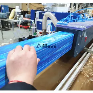 Extrudeuse de panneaux muraux en PVC, ligne de production, extrudeuse - Product Image 2