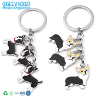 Porte-clés en métal émaillé personnalisé avec motif de chien de dessin animé, porte-clés mignon pour animaux de compagnie, breloque animale, logo promotionnel, cadeau pour activités commerciales d'animaux de compagnie, vente en gros