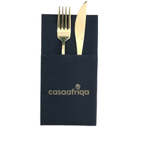 Serviettes de table noires avec logo doré couverts jetables serviettes de poche sensation de lin serviettes en papier Airlaid personnalisation en usine