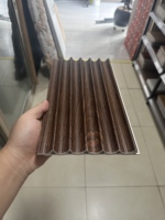 Panel Dinding WPC Ramah Lingkungan Motif Kayu Beralur, Pelapis Grille Tahan Air dan Api untuk Dekorasi Interior