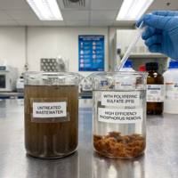 Pengkental Air Kolam Akuakultur Polyferric Sulfate PFS Penghilang Turbiditas Kemurnian 100% 19,5% Besi Total Merek Zhendong