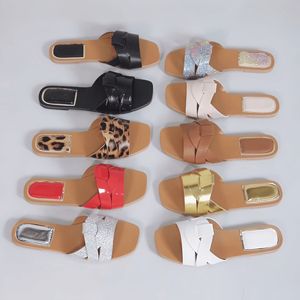 Sandales plates de créateur de mode pour femmes, <span class=keywords><strong>marque</strong></span> célèbre, collection 2026, tongs de plage de luxe pour femmes - Product Image 3