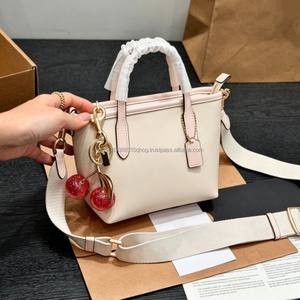 2026 Fashion New York Style Womens Luxury Designer Durable Large Capacity Shoulder Sac Coaching Pour Femme Tote <b>Bag</b> - Product Image 2