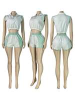 Ensemble deux pièces streetwear tendance été 2026 pour femme : crop top rayé sans manches et short slim