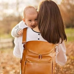 Sac à dos à langer gratuit, sacs à dos tendance en cuir pour mamans, sacs à langer de voyage pour bébés et tout-petits avec sac intégré - Product Image 1