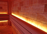 Traditionelle Holzsauna für den Außenbereich mit Heizofen, Einfache Installation, Rustikale Dampfsauna für Zuhause