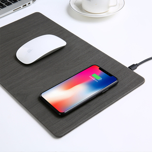 Großhandel Individuell Bedrucktes Umweltfreundliches Rutschfestes Wasserdichtes 15W Schnelles <span class=keywords><strong>Qi</strong></span>-<span class=keywords><strong>Wireless</strong></span>-Lade-Mauspad für Schreibtisch und Büro - Product Image 2