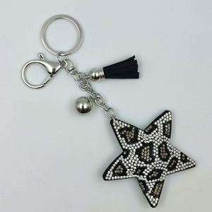 Hot Sale <b>Cute</b> Diamond Keychain Dog Shape Key Ring Hanging Bags Decoration Leopard Print Car Accessories Key Chain - Product Image 5