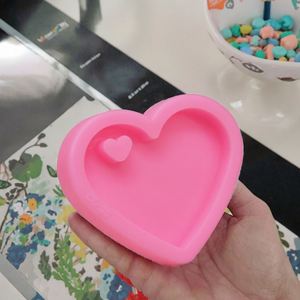 Moule en silicone en forme de cœur Kaijie pour la création d'art en résine DIY, pour la fabrication de pendentifs en époxy cristallin et la décoration de gâteaux, créations de porte-clés - Product Image 4