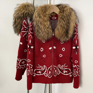 Lussuoso <span class=keywords><strong>Cardigan</strong></span> in Maglia per <span class=keywords><strong>Donna</strong></span> <span class=keywords><strong>con</strong></span> Collo in Vera Pelliccia di Volpe, Giacca <span class=keywords><strong>con</strong></span> Zip Stile Paisley Vintage, Caldo Capospalla Invernale di Lusso - Product Image 4