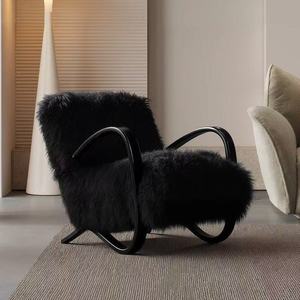 Sillón de Lujo con Detalles de Felpa para Sala de Estar - Product Image 6