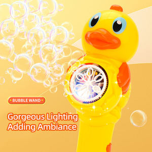 Machine à bulles d'été pour enfants, 6 trous, bâton à bulles en forme de canard avec lumière, jouet pour la plage, le parc, les fêtes, cadeau pour enfants - Product Image 4