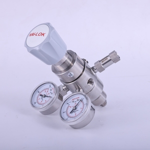 Régulateur de pression de <span class=keywords><strong>gaz</strong></span> azote à deux étages NAI-LOK SS316 1/4'' FNPT <span class=keywords><strong>pour</strong></span> applications de laboratoire de haute pureté - Product Image 1