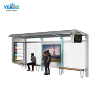 Abribus urbain moderne avec éclairage solaire rectangulaire, affichage LED intelligent, technologie de mobilier urbain