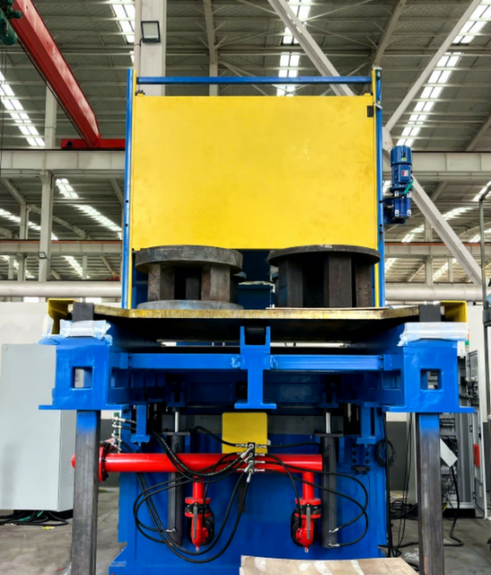 Automatic Industrial-Grade Solid Tire Vulcanizing Press High Quality Building Machine for Manufacturing Plant