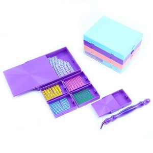 Bandeja clasificadora reversible multifuncional con diseño de tapa deslizante tipo embudo para accesorios de manualidades de <span class=keywords><strong>arte</strong></span> con diamantes 5D DIY - Product Image 5