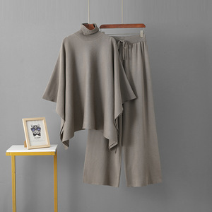 Ensemble élégant pour femmes, pantalon large à col haut, style décontracté d'hiver, ensemble en deux pièces avec châle en tricot - Product Image 3