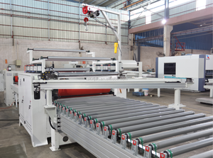 Presse à <span class=keywords><strong>membrane</strong></span> de laminage à froid entièrement automatique pour le travail du bois avec moteur à engrenages et roulement pour PET/PVC mat - Product Image 6