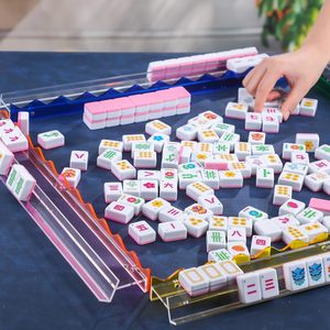 Estante de Mahjong de Acrílico Transparente con Diseño de Ondas para 4 Jugadores, Juego de Mahjong Moderno y Portátil - Product Image 3